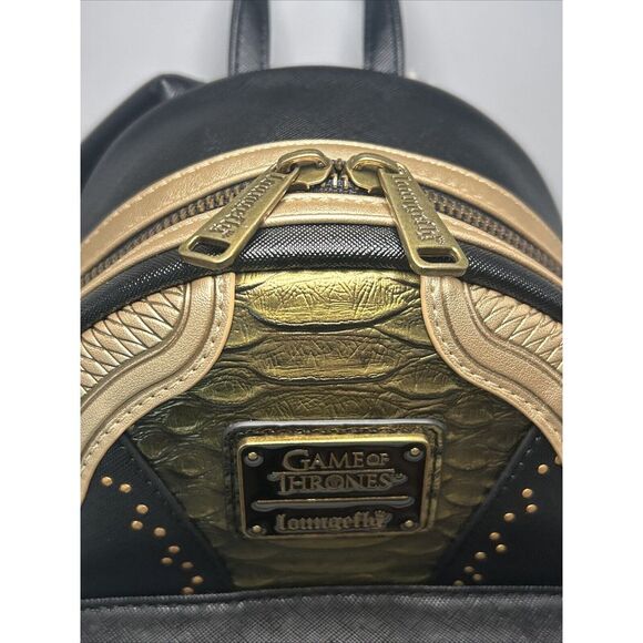 Loungefly Game Of Thrones Queen Cersei Armor Mini Backpack Limited Edition NWT - Picture 6 of 16